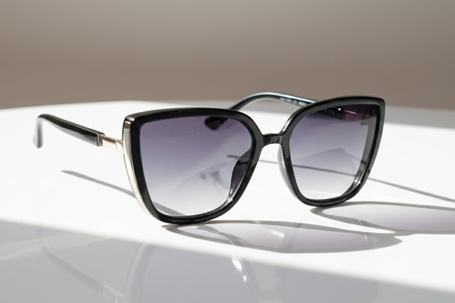 Eyelevel-UK Nicole oversized ladies sunglasses in black and silver with grey gradient lenses and crystal frame finish